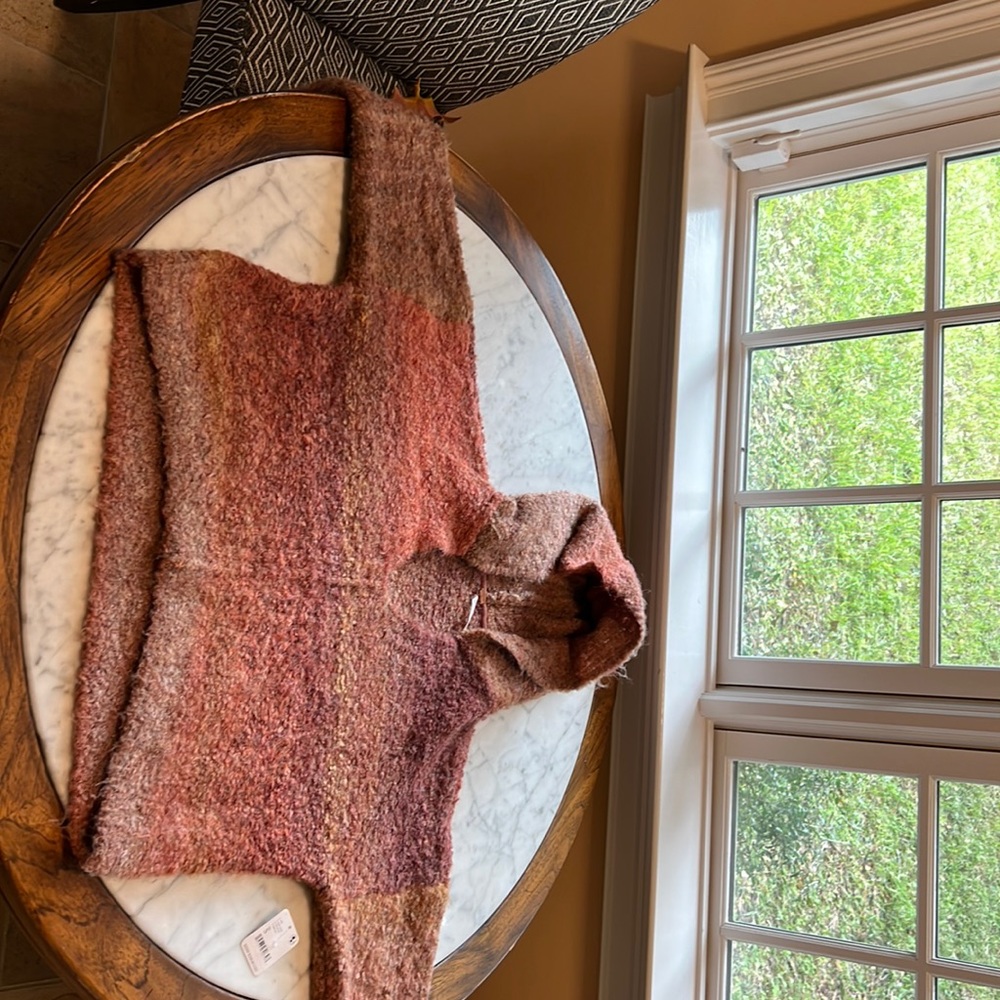 Sunset canyon hooded wool n knit sweater. Never worn !
